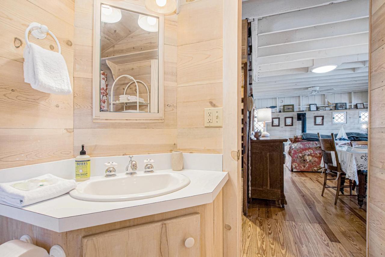 Anna'S Cottage Saugatuck Dış mekan fotoğraf
